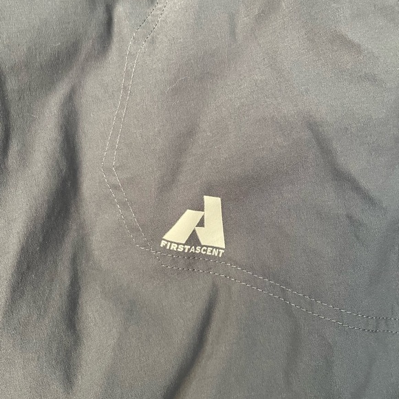 Eddie Bauer Men’s Guide Pro Pants Size 40x32 - Picture 2 of 5